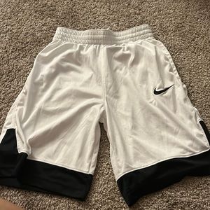 white nike basketball shorts